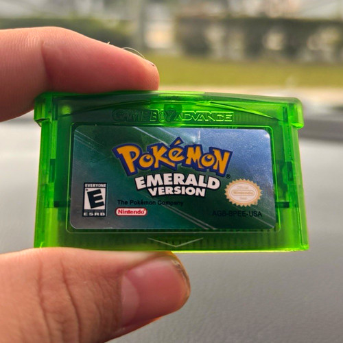 Nintendo pokémon emerald - pokémon,